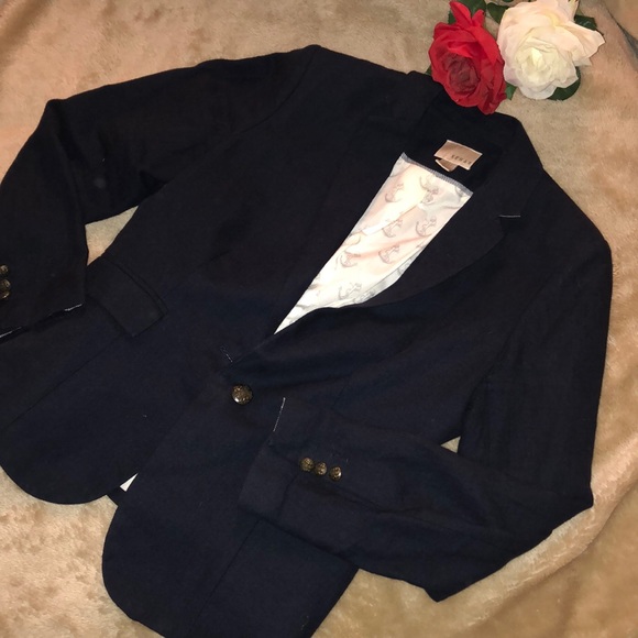 SOLD- Stunning blazer - Picture 1 of 9